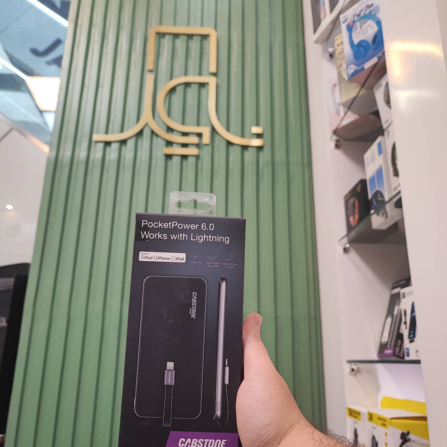 پاور بانک  Cabstone لایتنینگ سر خود 6000mA  22.2 W